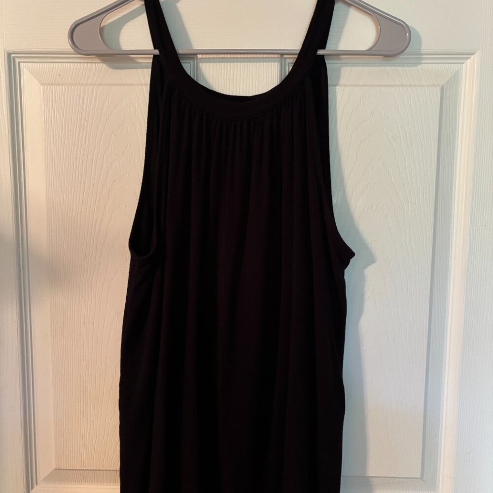 Ladies Black loose tank Size Large